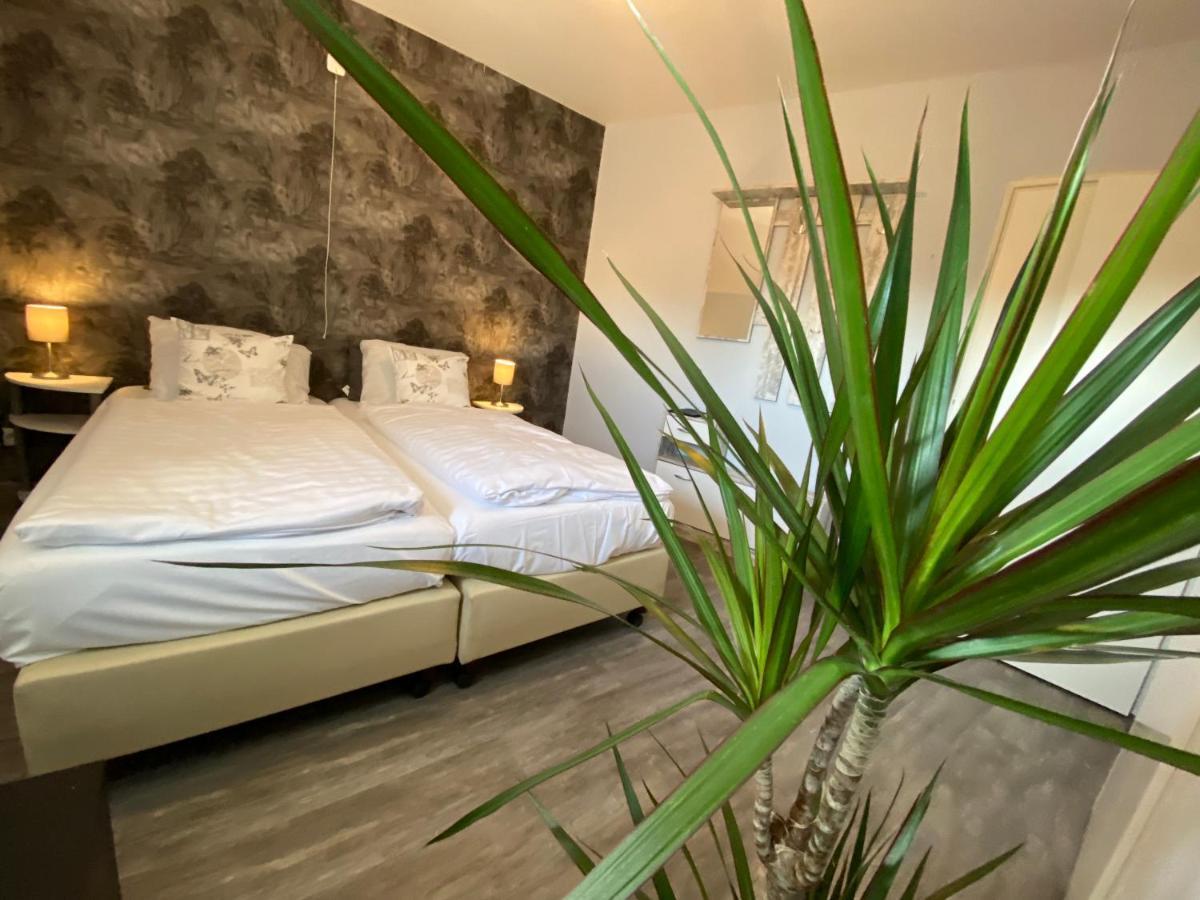 Hotel Crasborn Thorn Exteriér fotografie